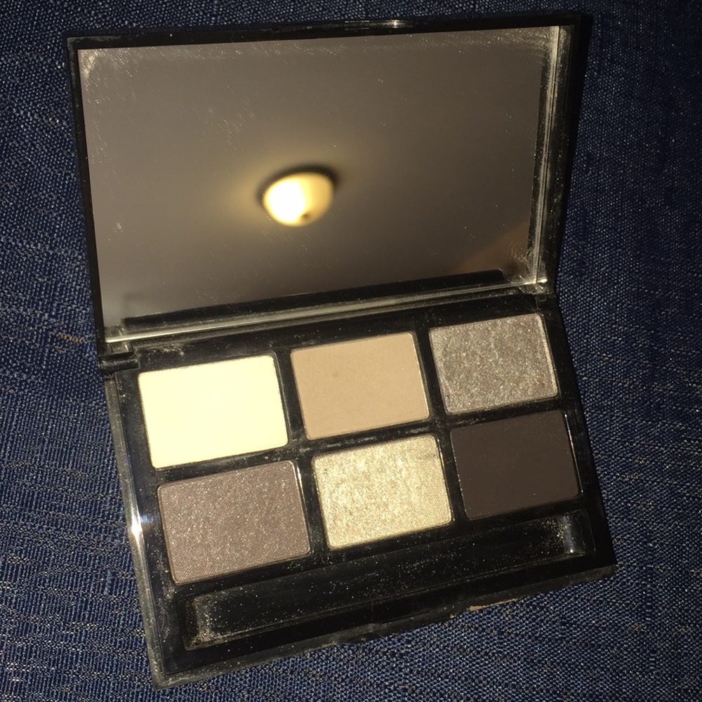 Bobbi Brown eyeshadow